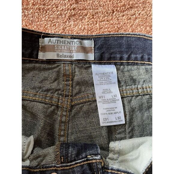 Levi Strauss Men's Relaxed Flex Jeans, Authentic Style, Ultimate Comfort Jeans 3 - Picture 2 of 6